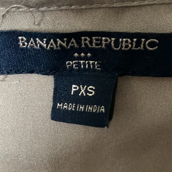 Banana Republic: Lightweight Geometric pattern top- PXS - Picture 2 of 16